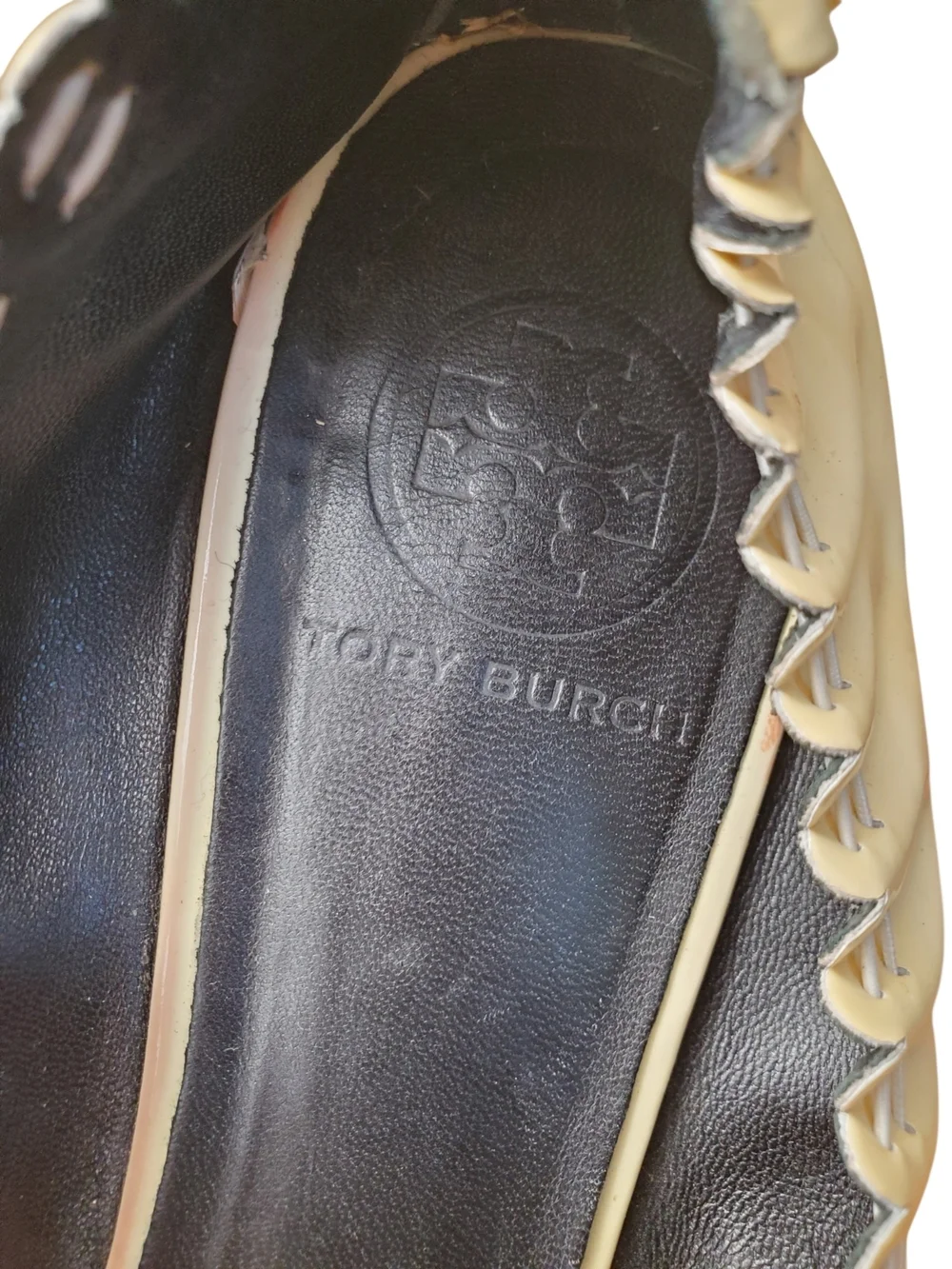 Tory Burch Cream Patent Leather Tassel Ballet Flats with Gold Logo